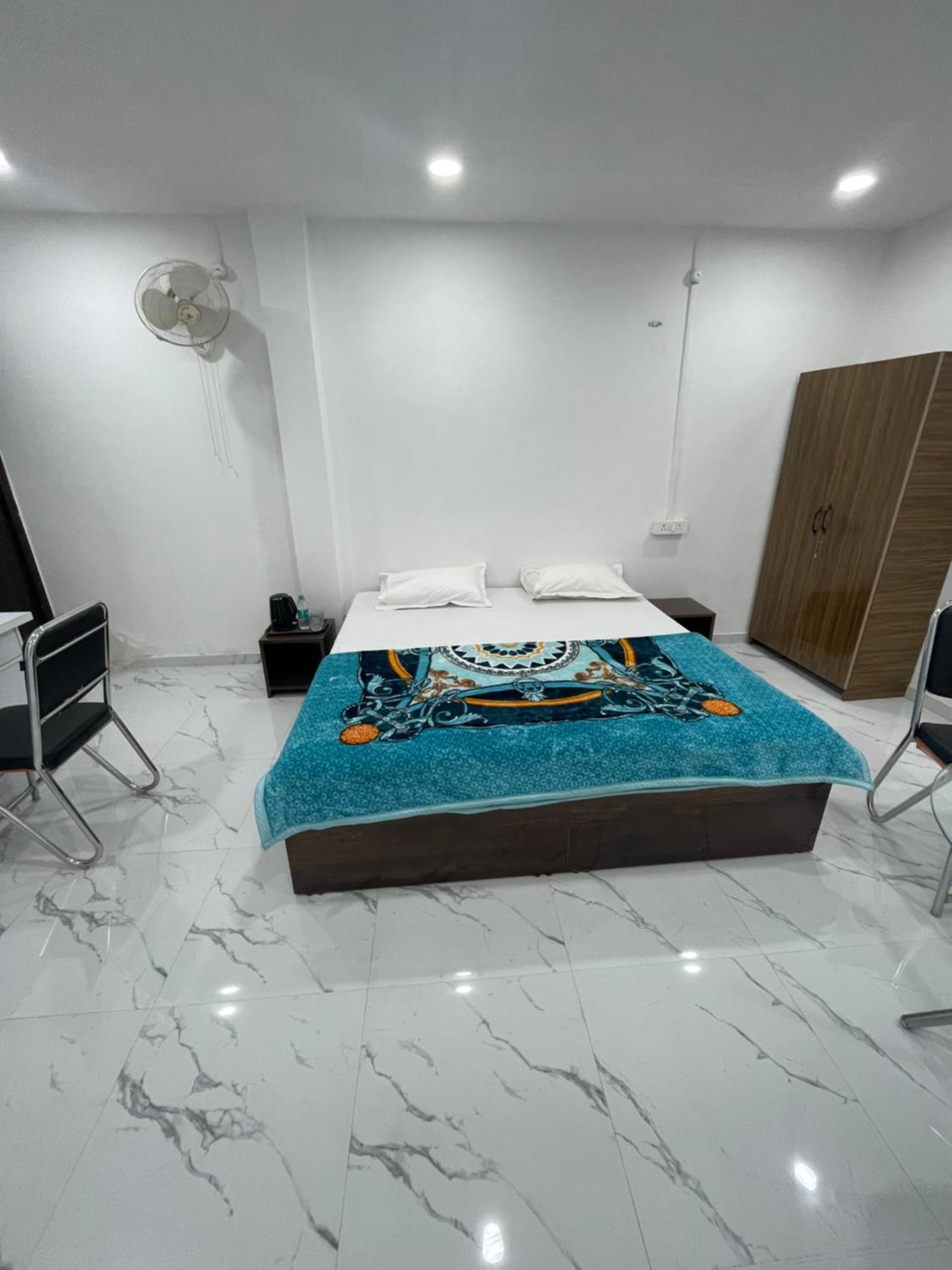 Bed and Breakfast Kashi Imperial Varanasi Exterior foto