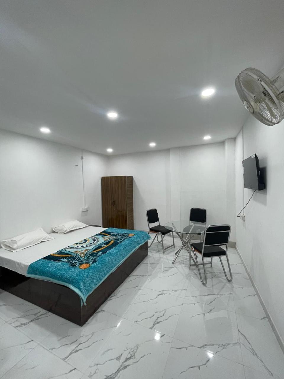 Bed and Breakfast Kashi Imperial Varanasi Exterior foto